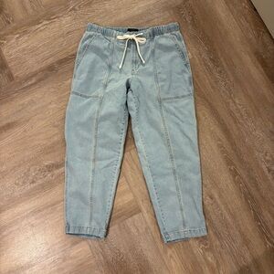 Banana Republic Light Wash Tapered Mid-Rise Jeans with Drawstring Size M